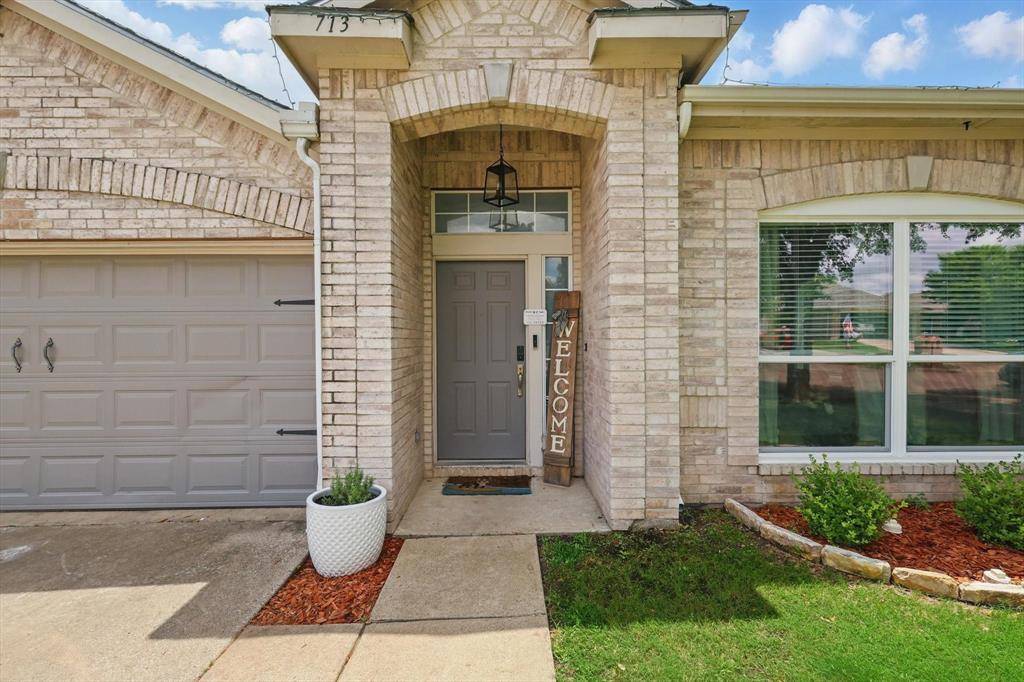 Saginaw, TX 76179,713 Bridle Trail