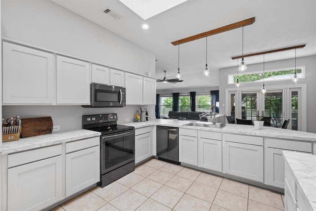 Saginaw, TX 76179,713 Bridle Trail