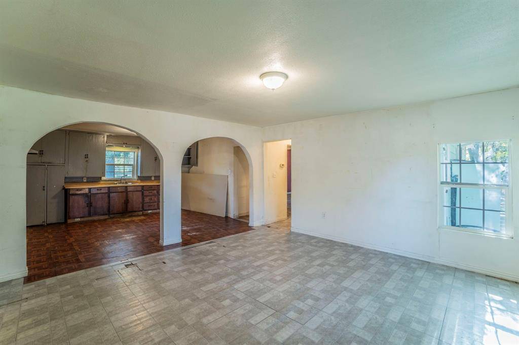 Dallas, TX 75212,3110 Canada Drive