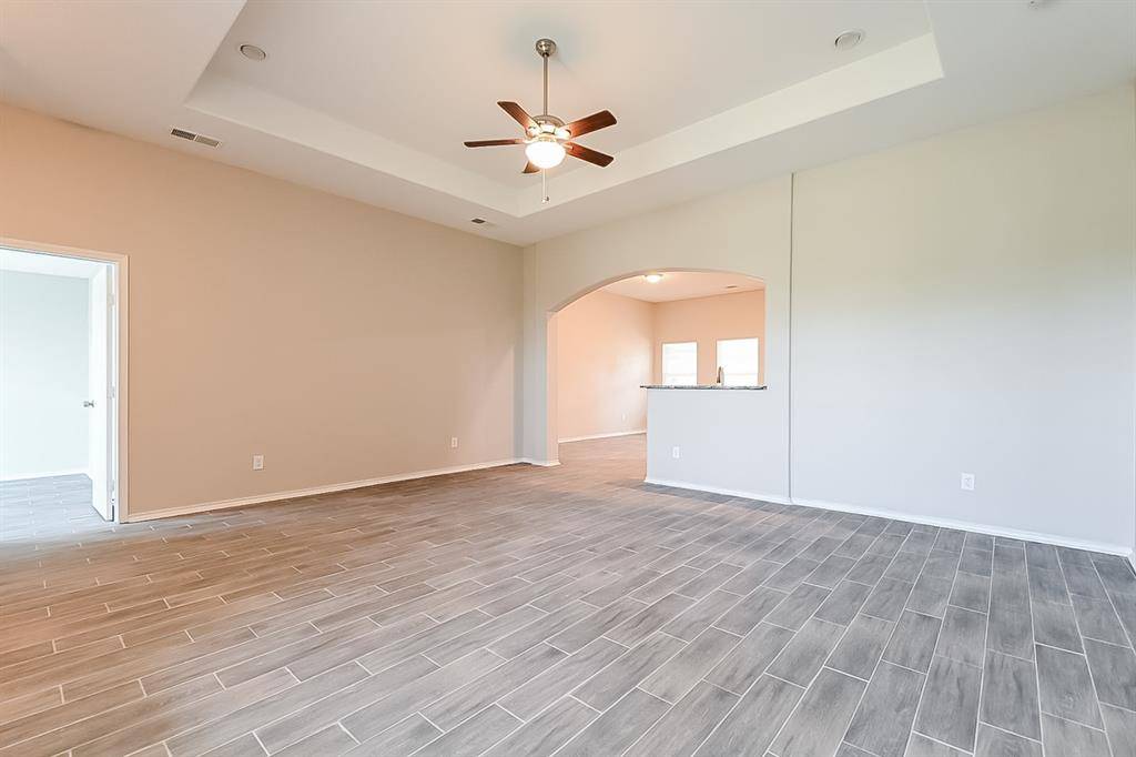 Glenn Heights, TX 75154,629 Green Mound Drive #100