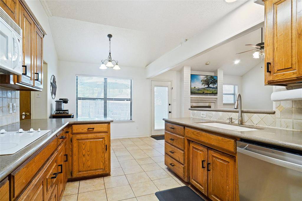 Euless, TX 76039,1000 Forest Trail Court