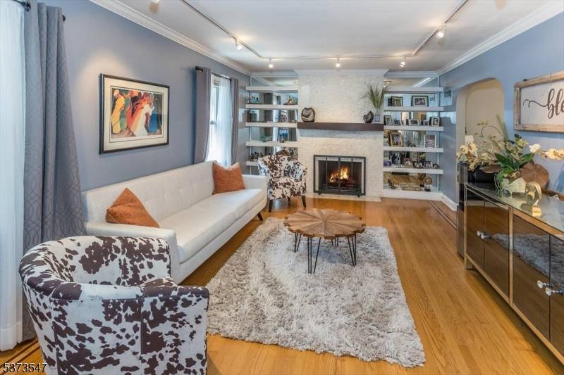 Teaneck Twp., NJ 07666,699 Kent Ave