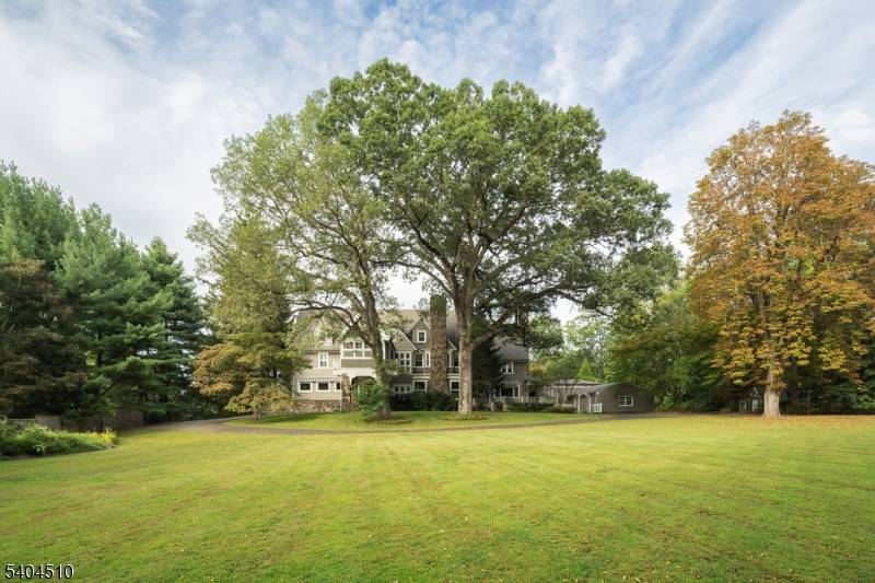 Morris Twp., NJ 07960,17 Three Gables Rd