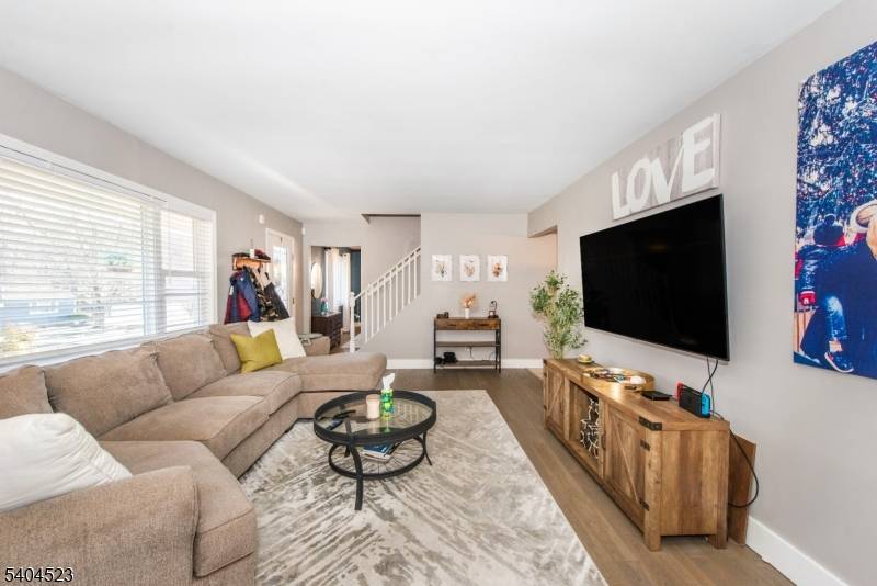 West Milford Twp., NJ 07480,81 Bergen Dr