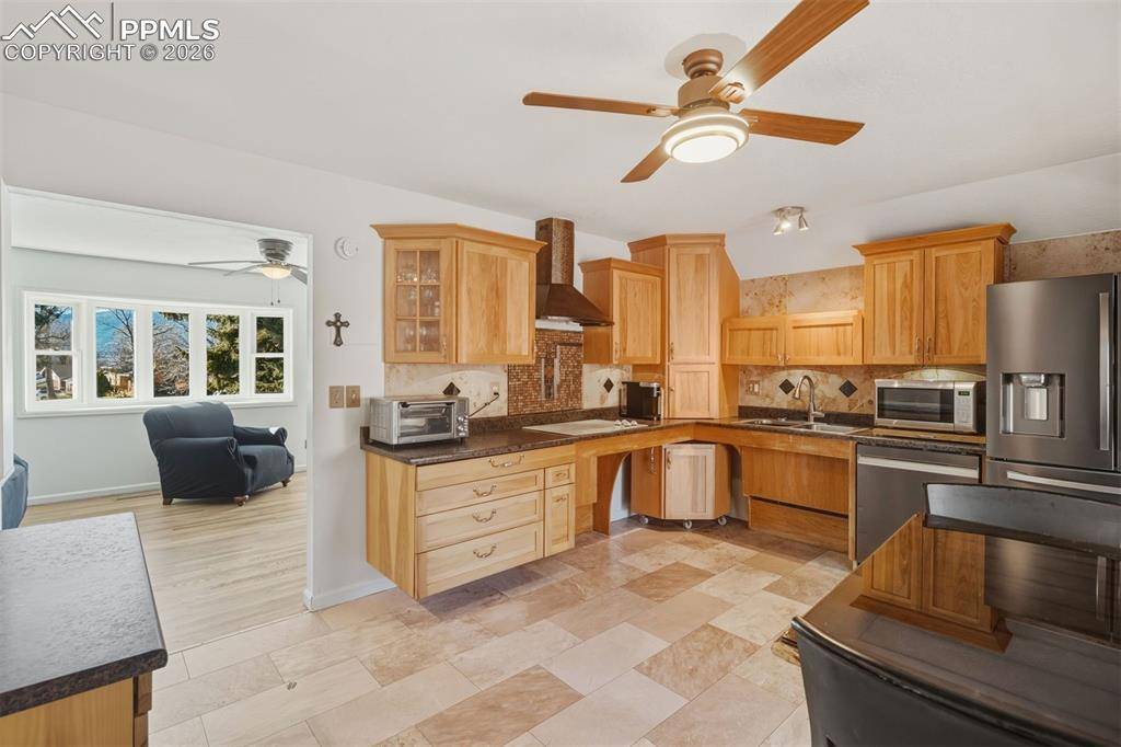 Colorado Springs, CO 80907,3703 Leeds CIR