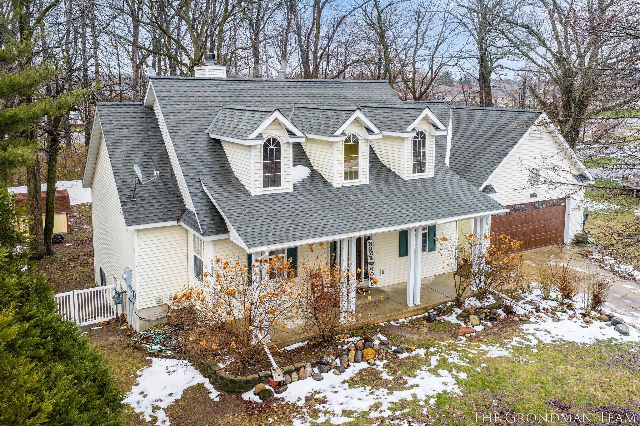 Holland, MI 49423,975 Songbird LN