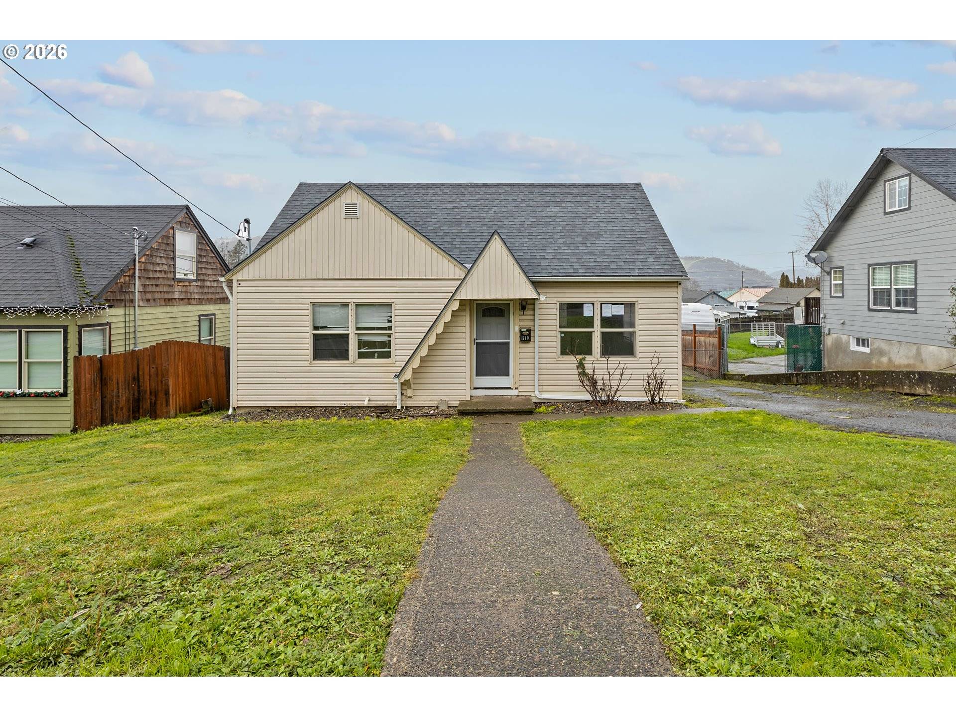 Roseburg, OR 97470,1710 SE MAIN ST