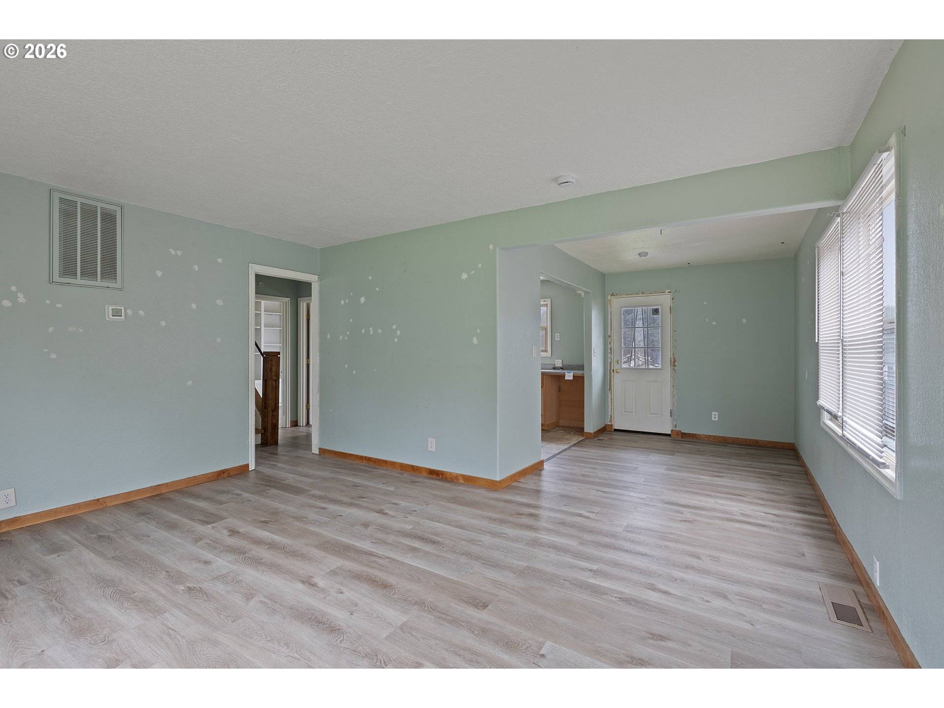 Roseburg, OR 97470,1710 SE MAIN ST