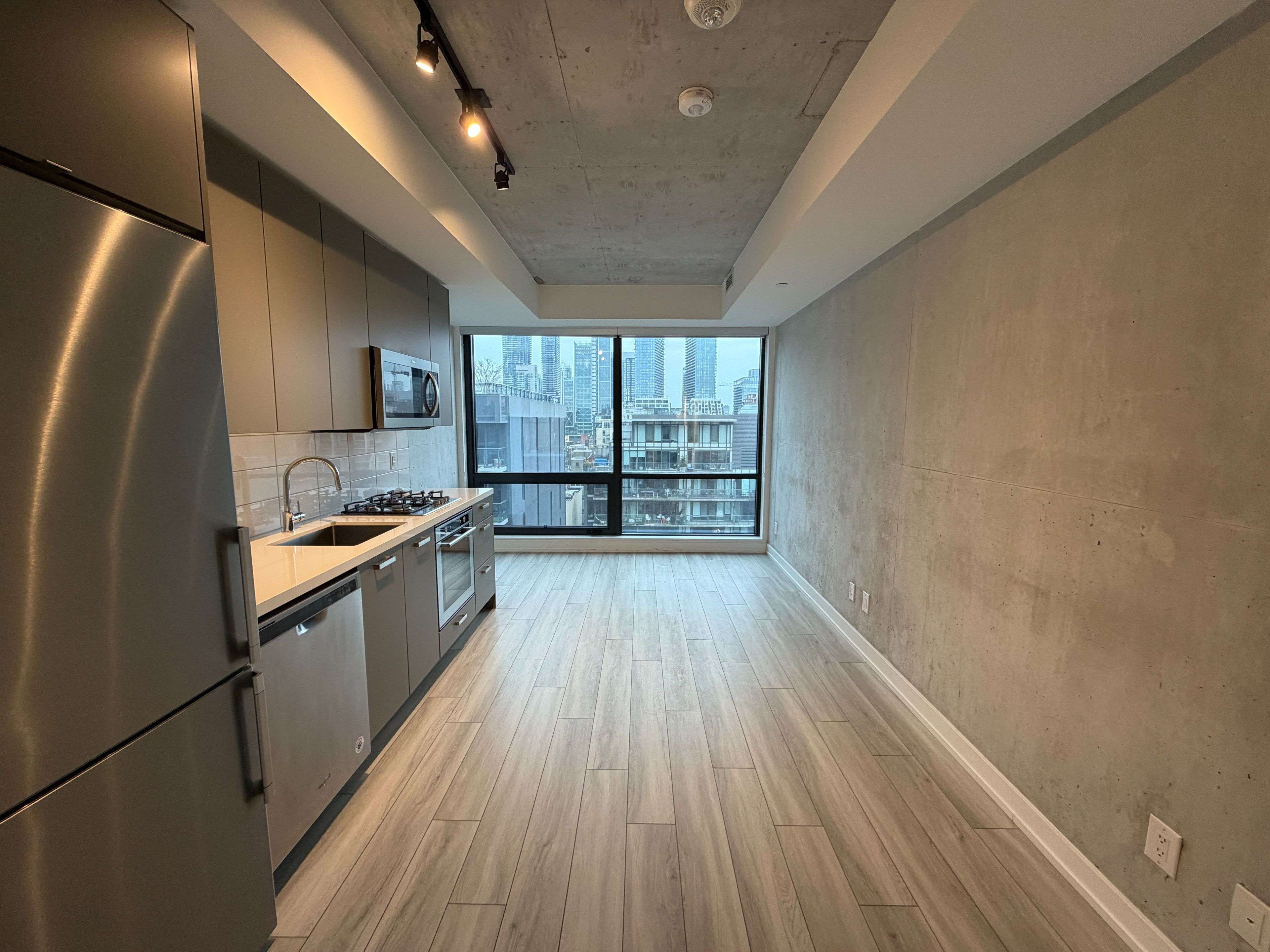 Toronto C01, ON M5V 0S9,458 Richmond ST W #1104