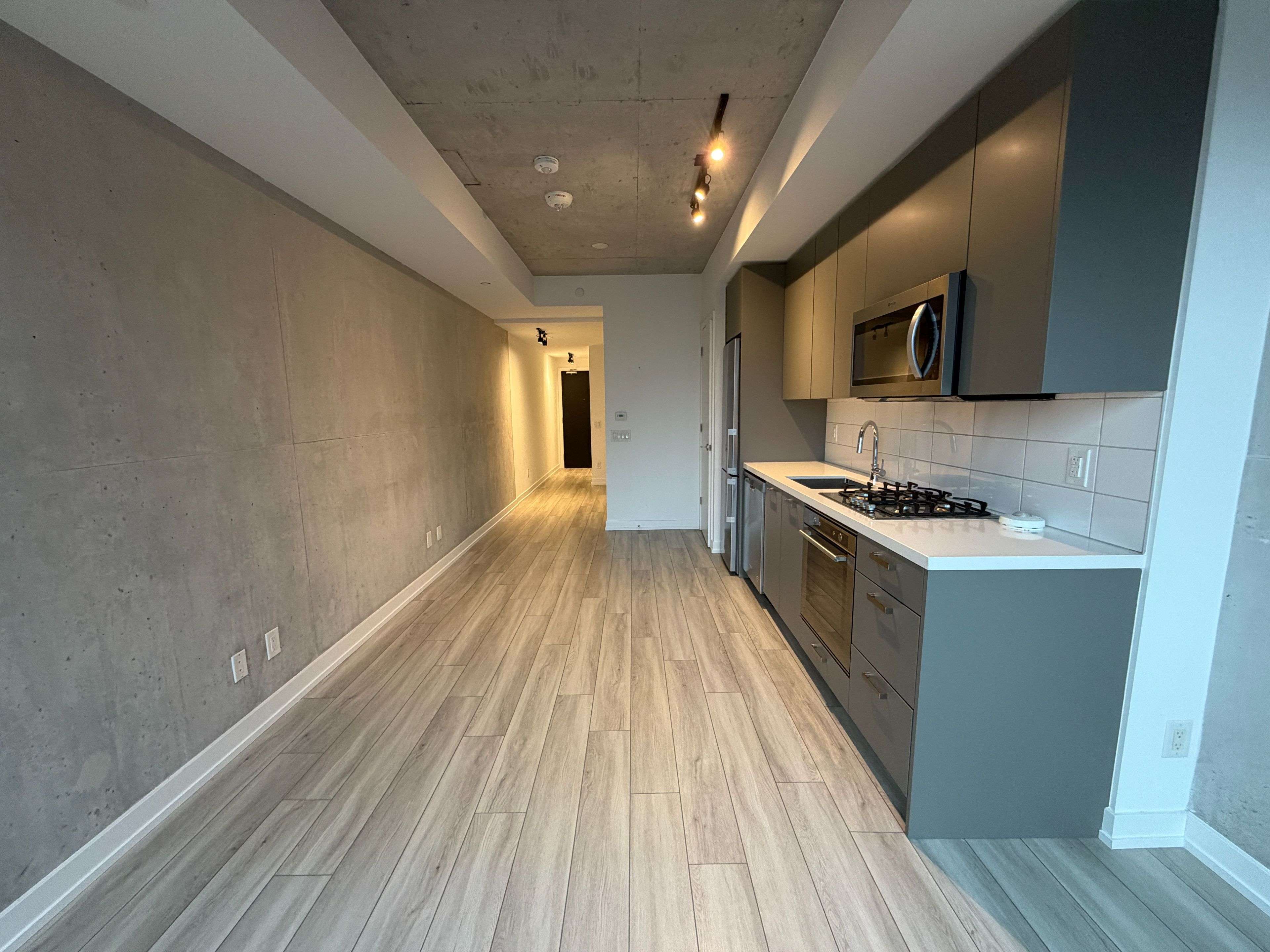 Toronto C01, ON M5V 0S9,458 Richmond ST W #1104