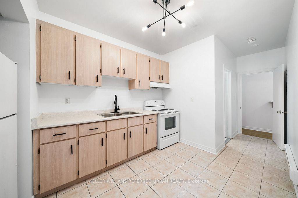 Toronto C01, ON M6H 2P1,46 Concord AVE #Main