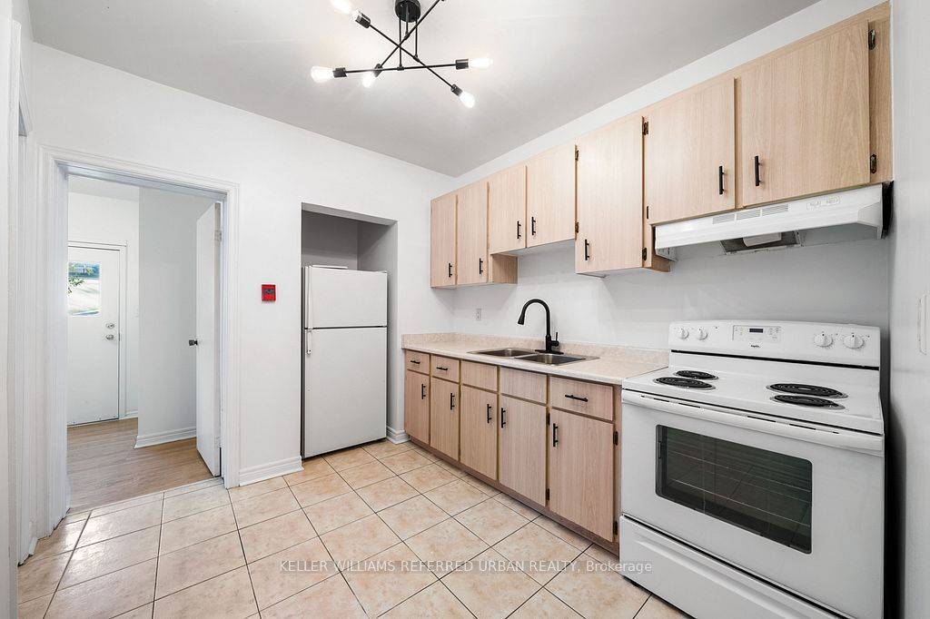 Toronto C01, ON M6H 2P1,46 Concord AVE #Main