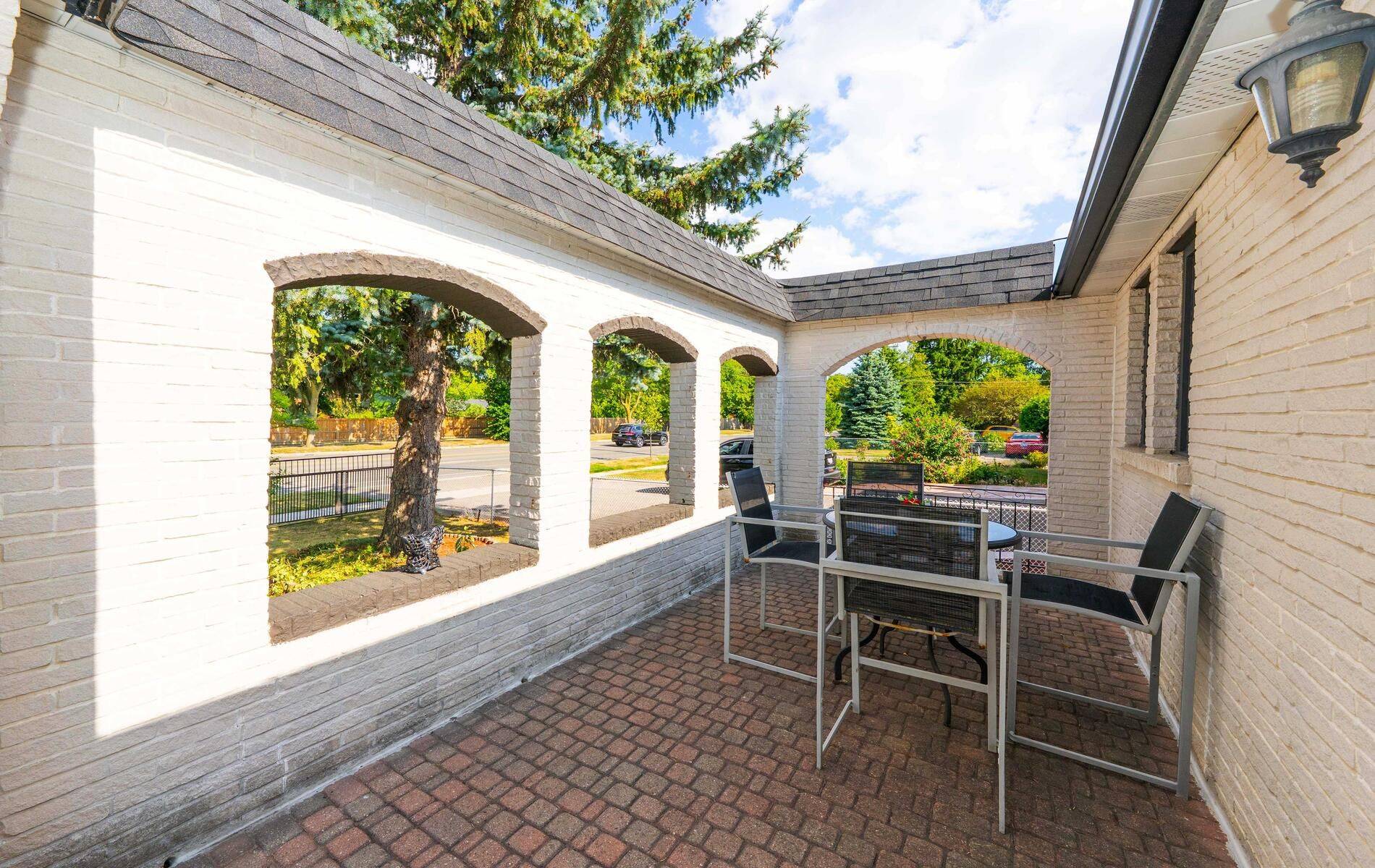 Toronto E05, ON M1W 1H8,2098 Pharmacy AVE