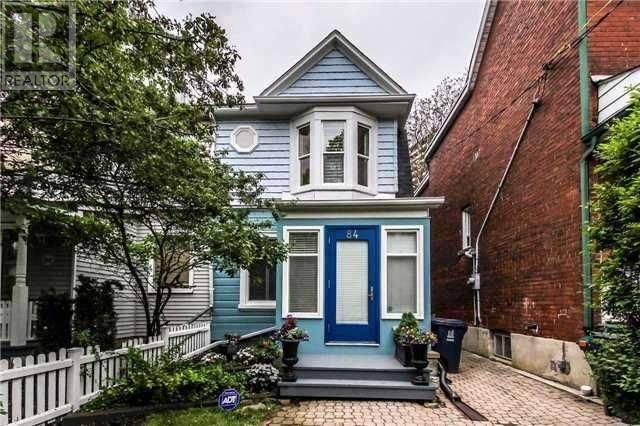 Toronto E03, ON M4K 2L4,84 Cambridge AVE