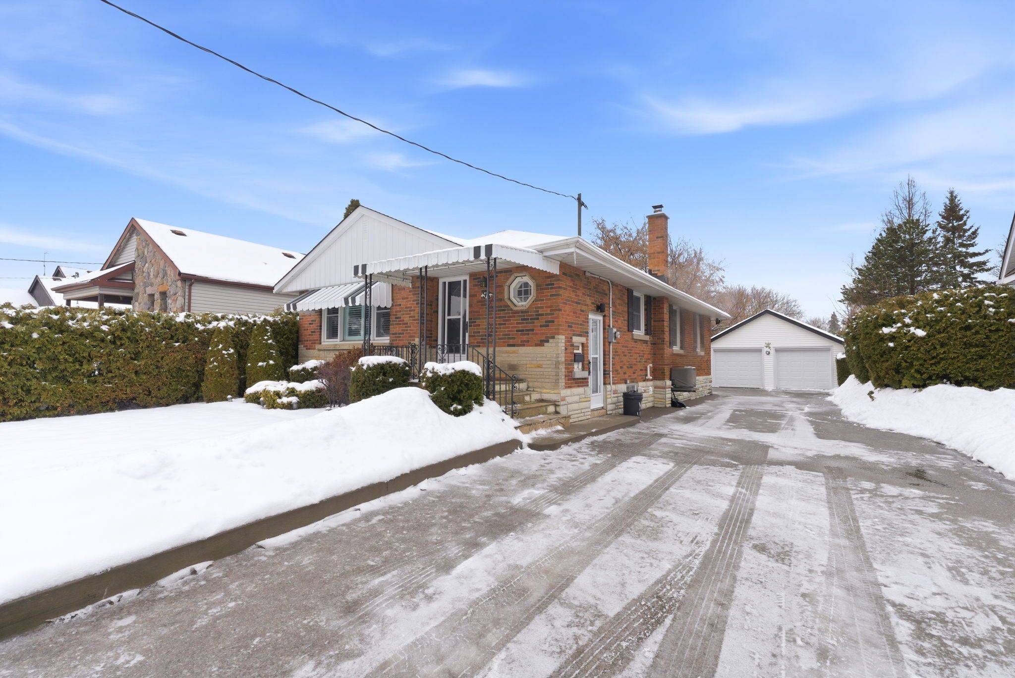 Oshawa, ON L1G 3M8,96 Beatrice ST W