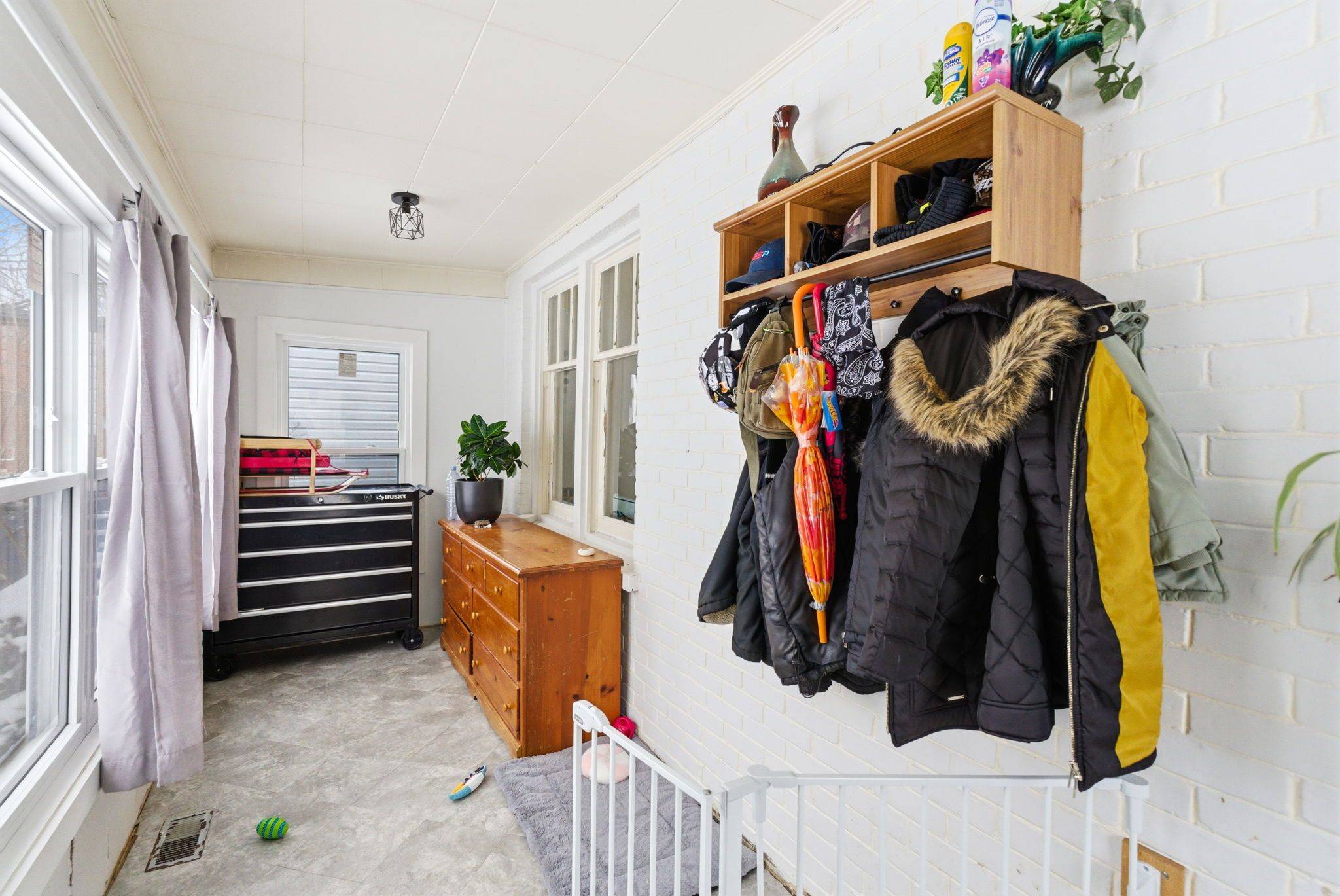 Oshawa, ON L1H 3W8,116 Thomas ST