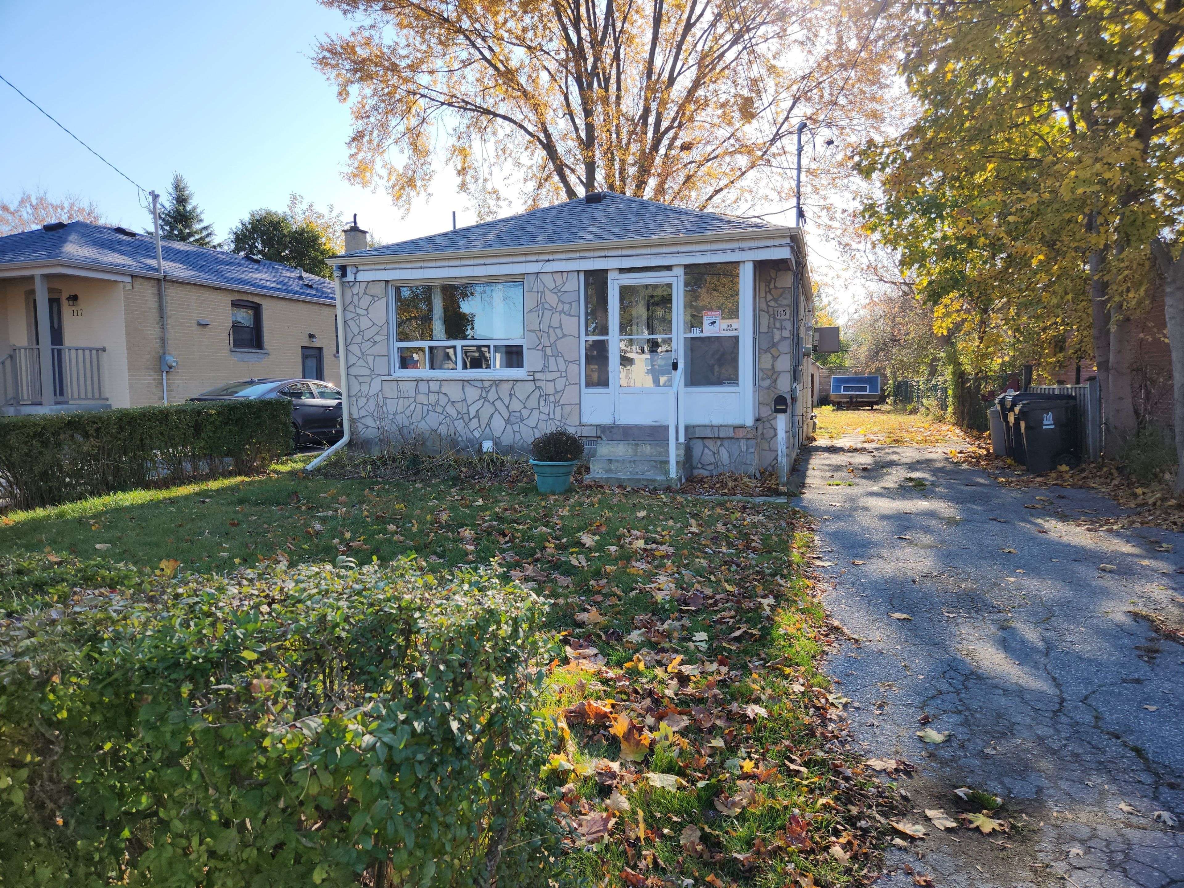 Toronto E10, ON M1E 3P4,115 Darlingside DR #Upper