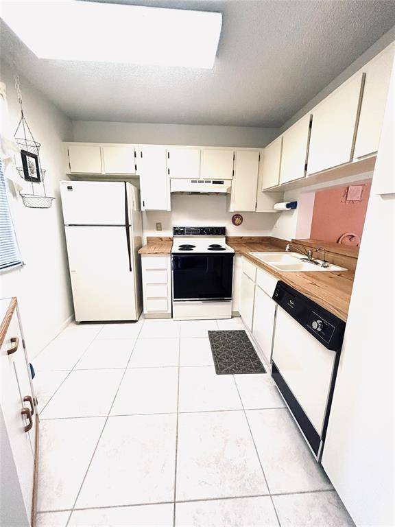 Margate, FL 33063,5550 Lakeside Drive #203