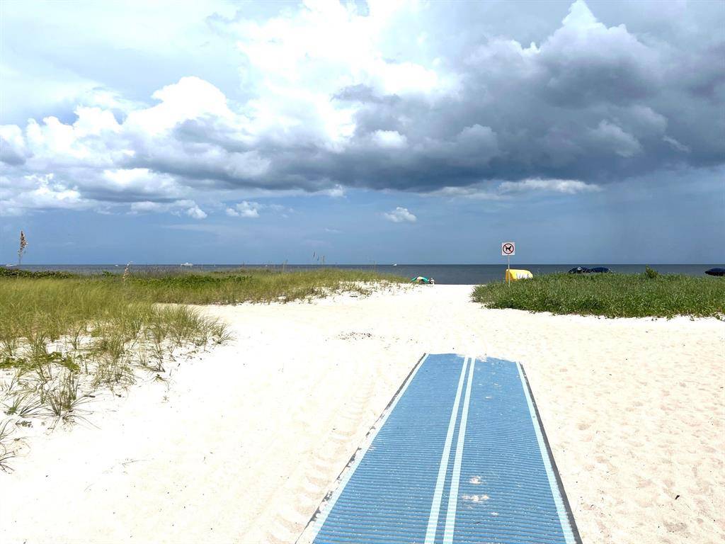 Pompano Beach, FL 33062,3212 NE 12th St #303