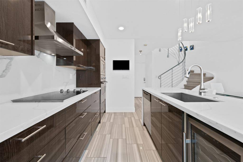 Fort Lauderdale, FL 33304,910 NE 16th Ter #2