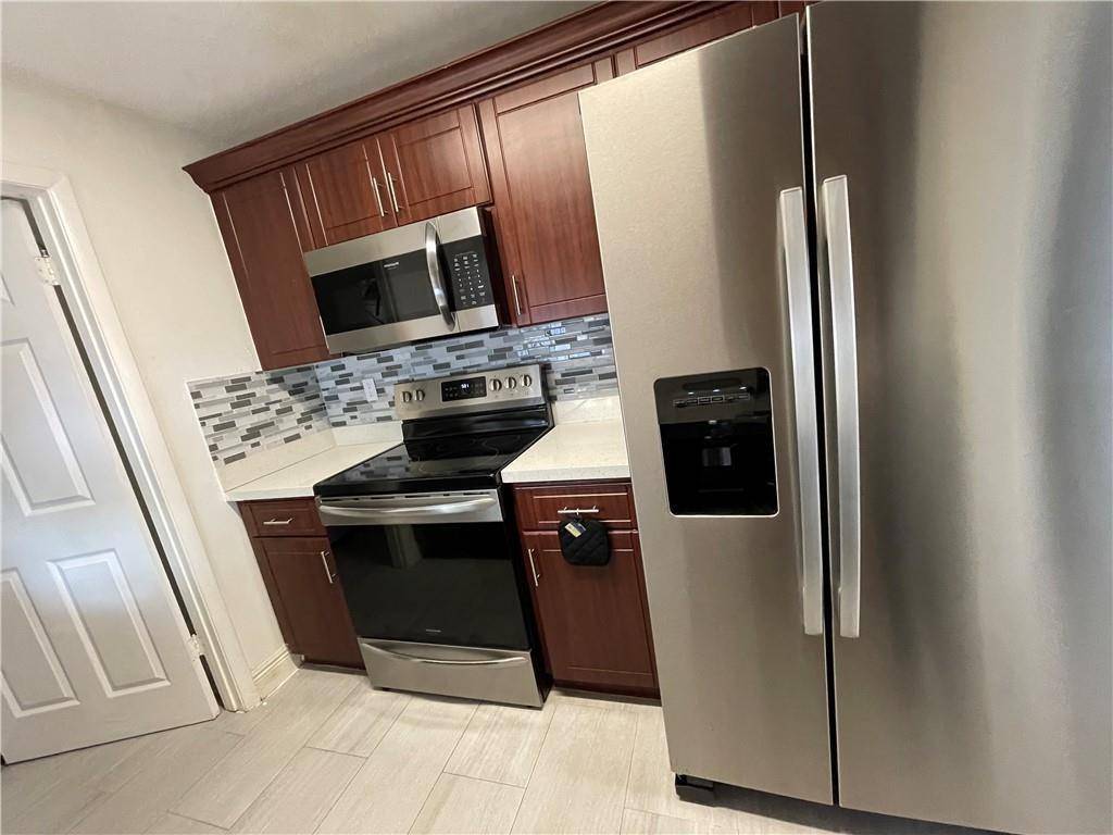 Fort Lauderdale, FL 33314,4174 SW 51st St #2