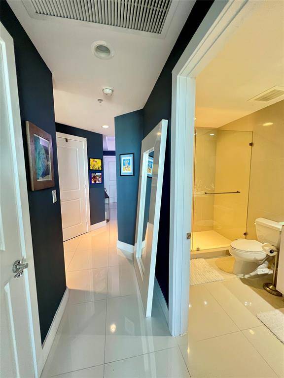 Fort Lauderdale, FL 33301,315 NE 3rd Ave #2107