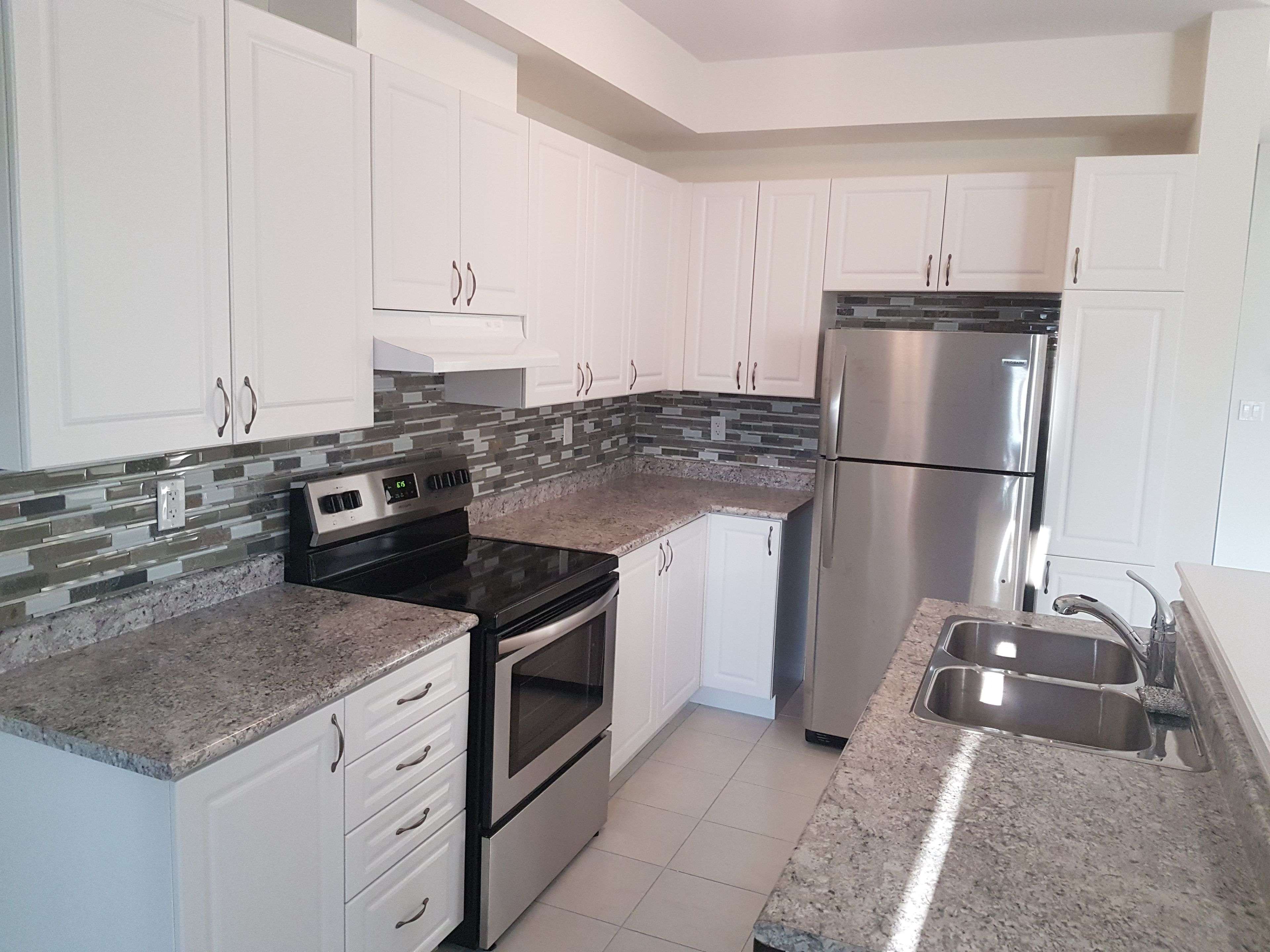 Essa, ON L4M 1B4,38 Greenwood DR