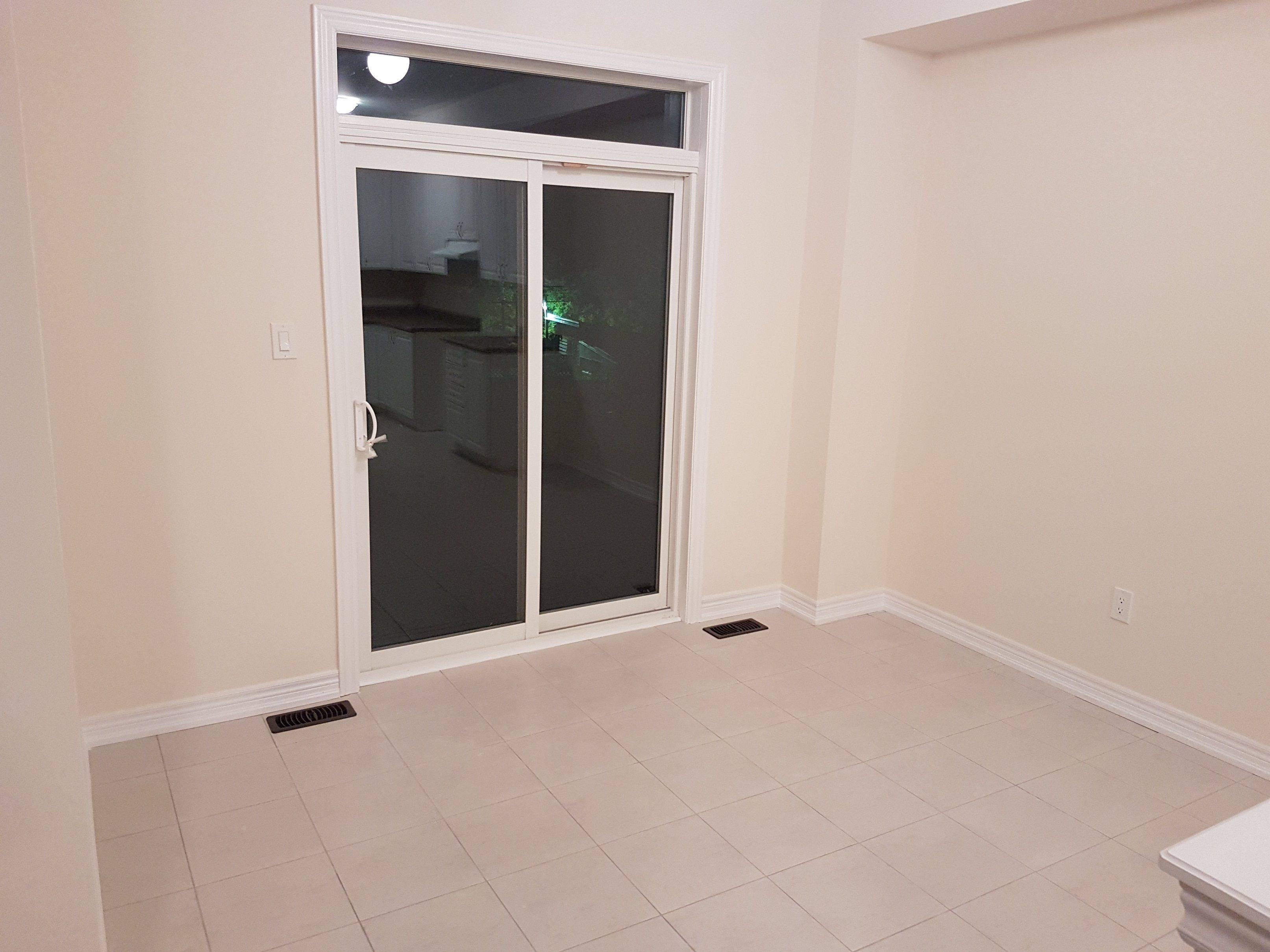 Essa, ON L4M 1B4,38 Greenwood DR