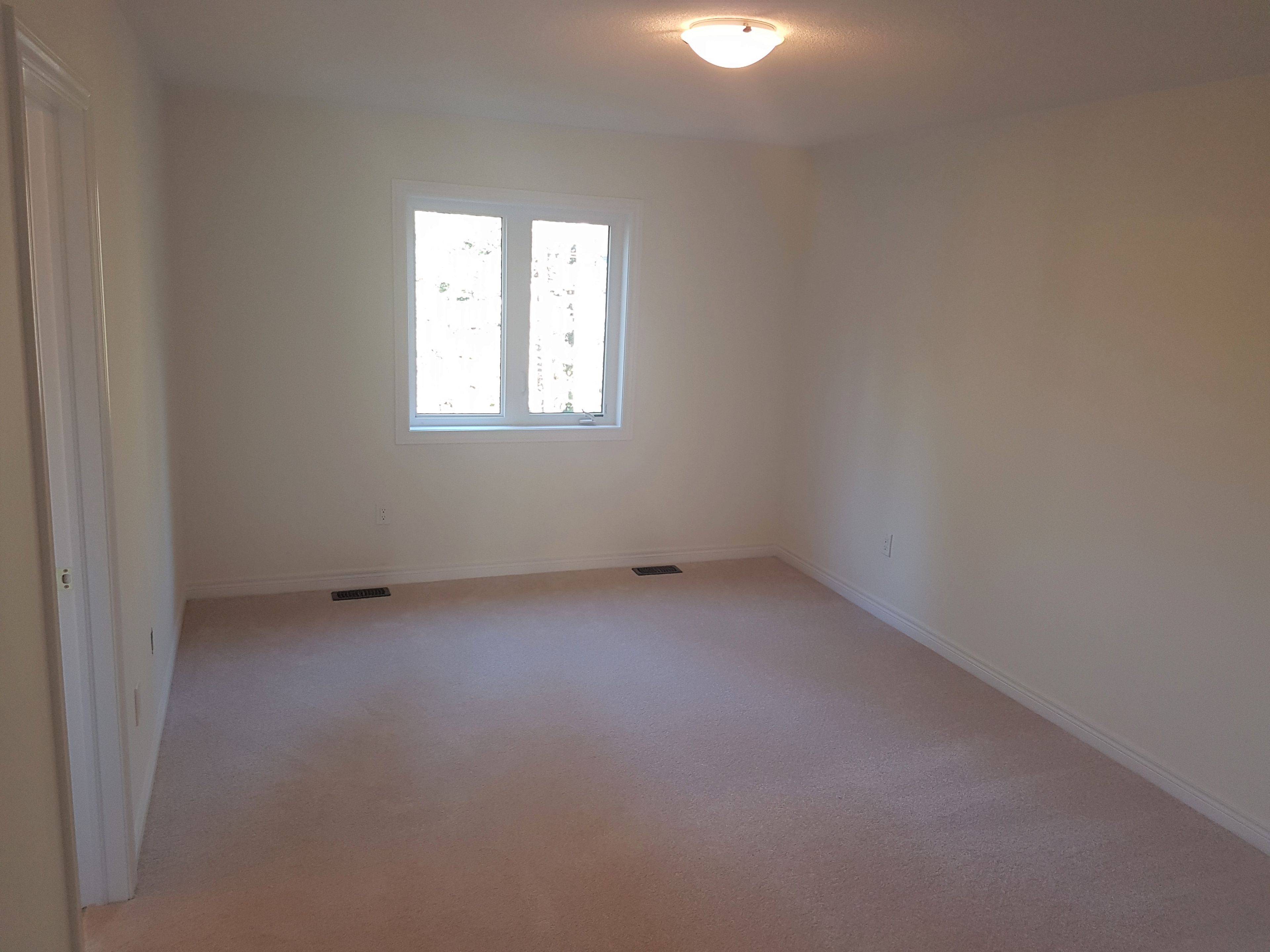 Essa, ON L4M 1B4,38 Greenwood DR