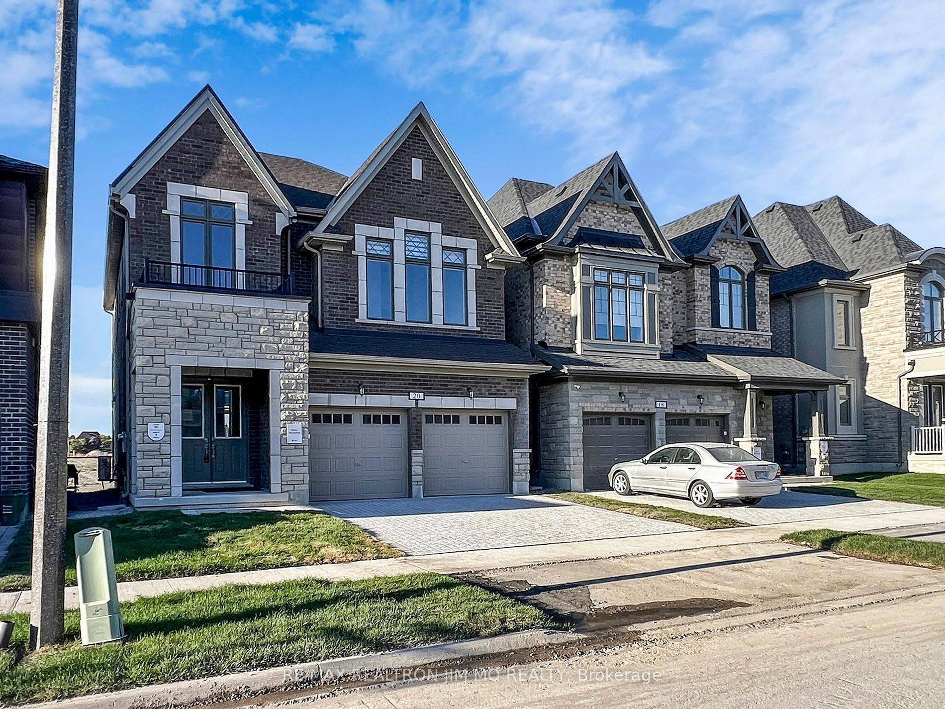Markham, ON L6C 3M9,20 Nanhai AVE