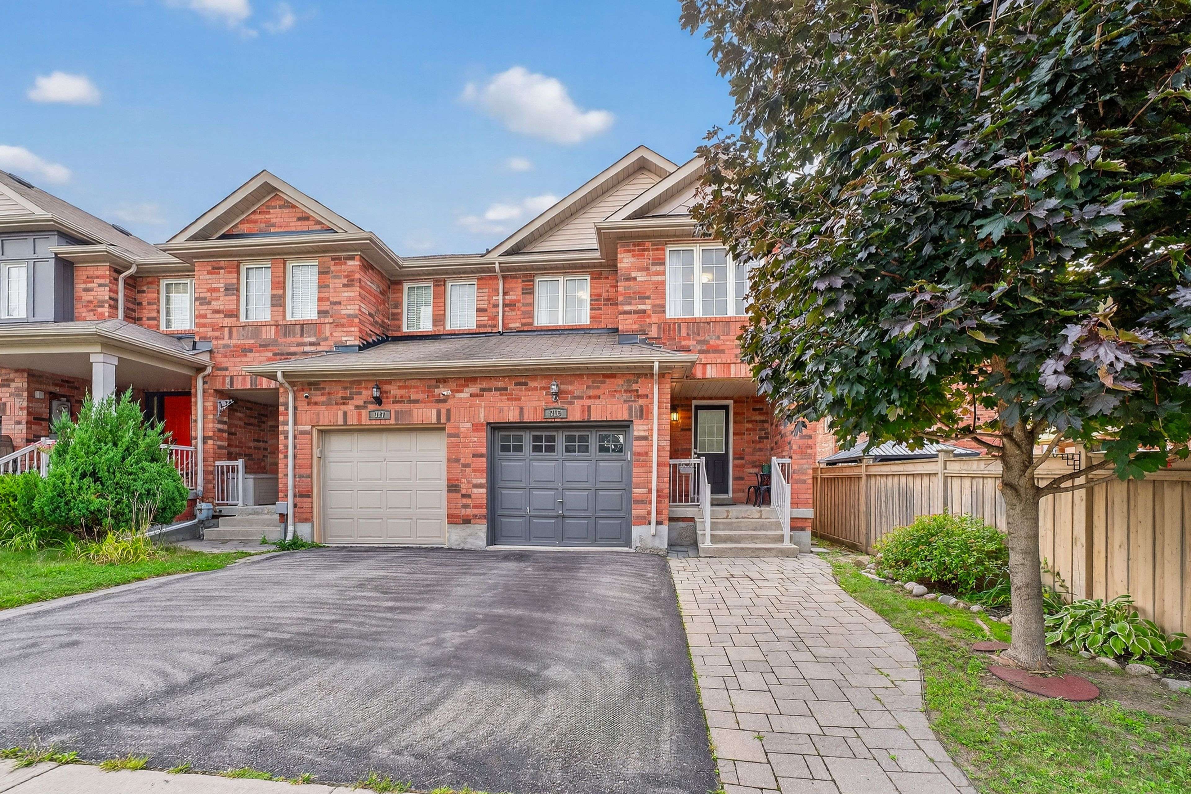 Whitchurch-stouffville, ON L4A 0P2,319 Penndutch CIR