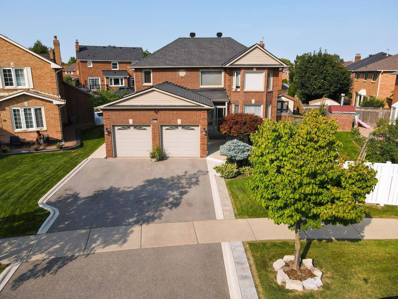 Brampton, ON L6X 3G2,34 Garbutt CRES
