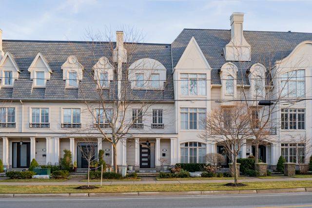 Oakville, ON L6K 1J5,142 Rebecca ST