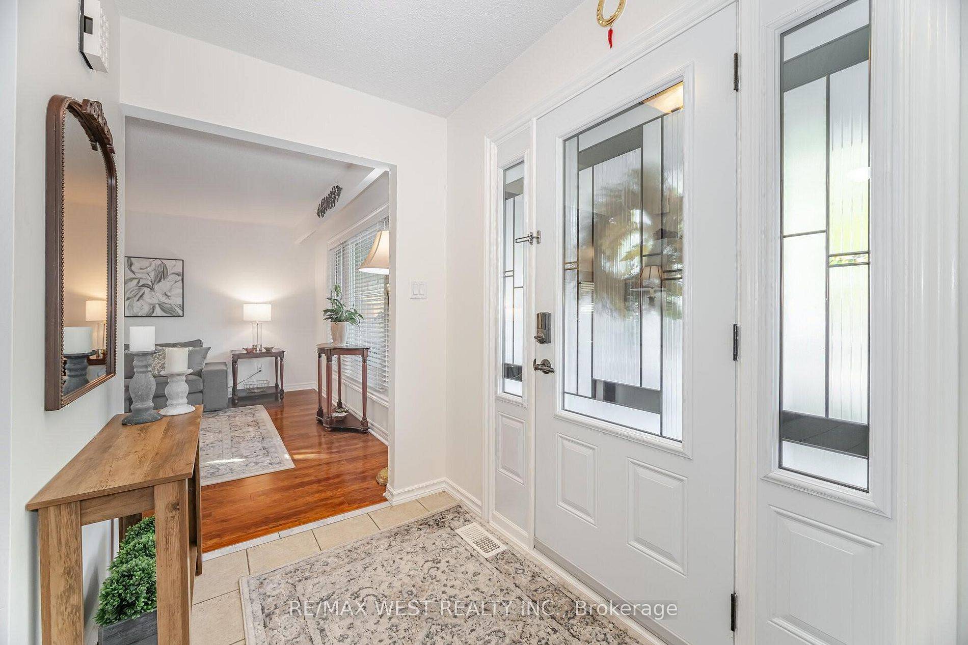 Brampton, ON L6S 3C7,17 Malcolm CRES