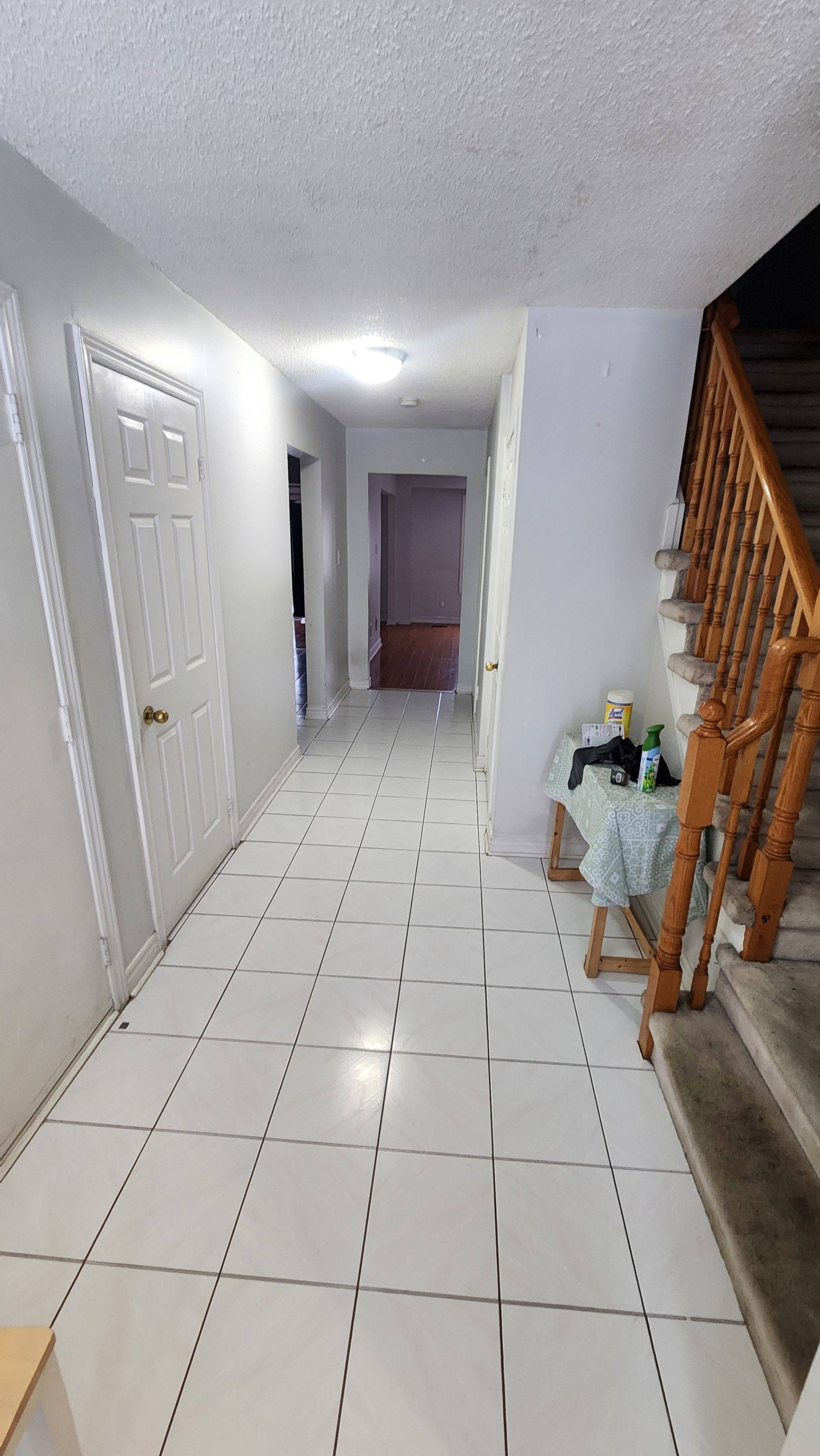 Mississauga, ON L5R 3R6,5048 Willowood DR