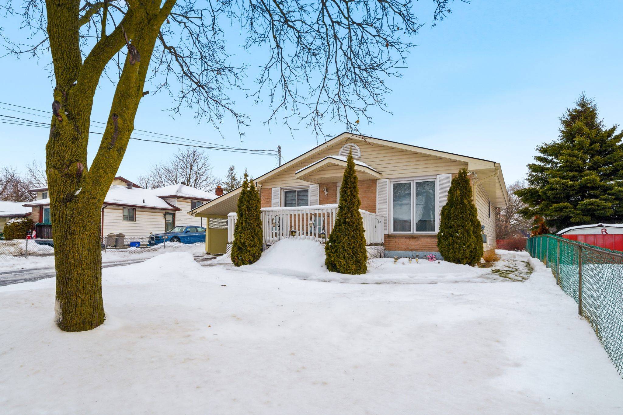 Belleville, ON K8N 4W2,7 Herman ST