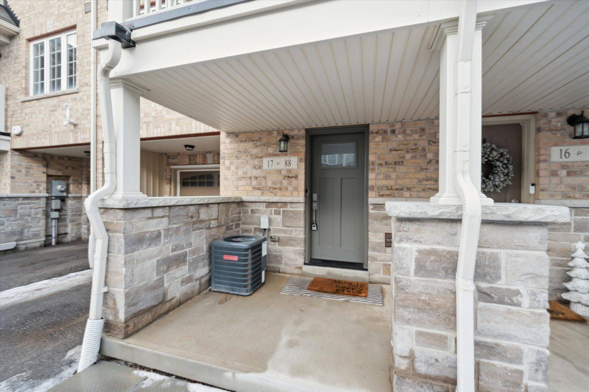 Guelph, ON N1L 0A1,88 DeCorso DR #17