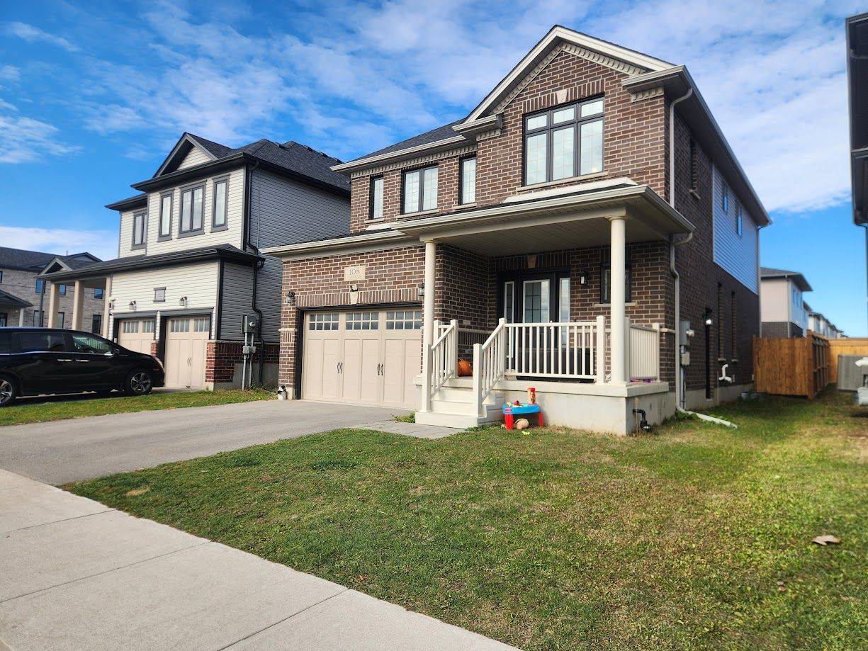 Kitchener, ON N2R 0N5,108 Tartan AVE