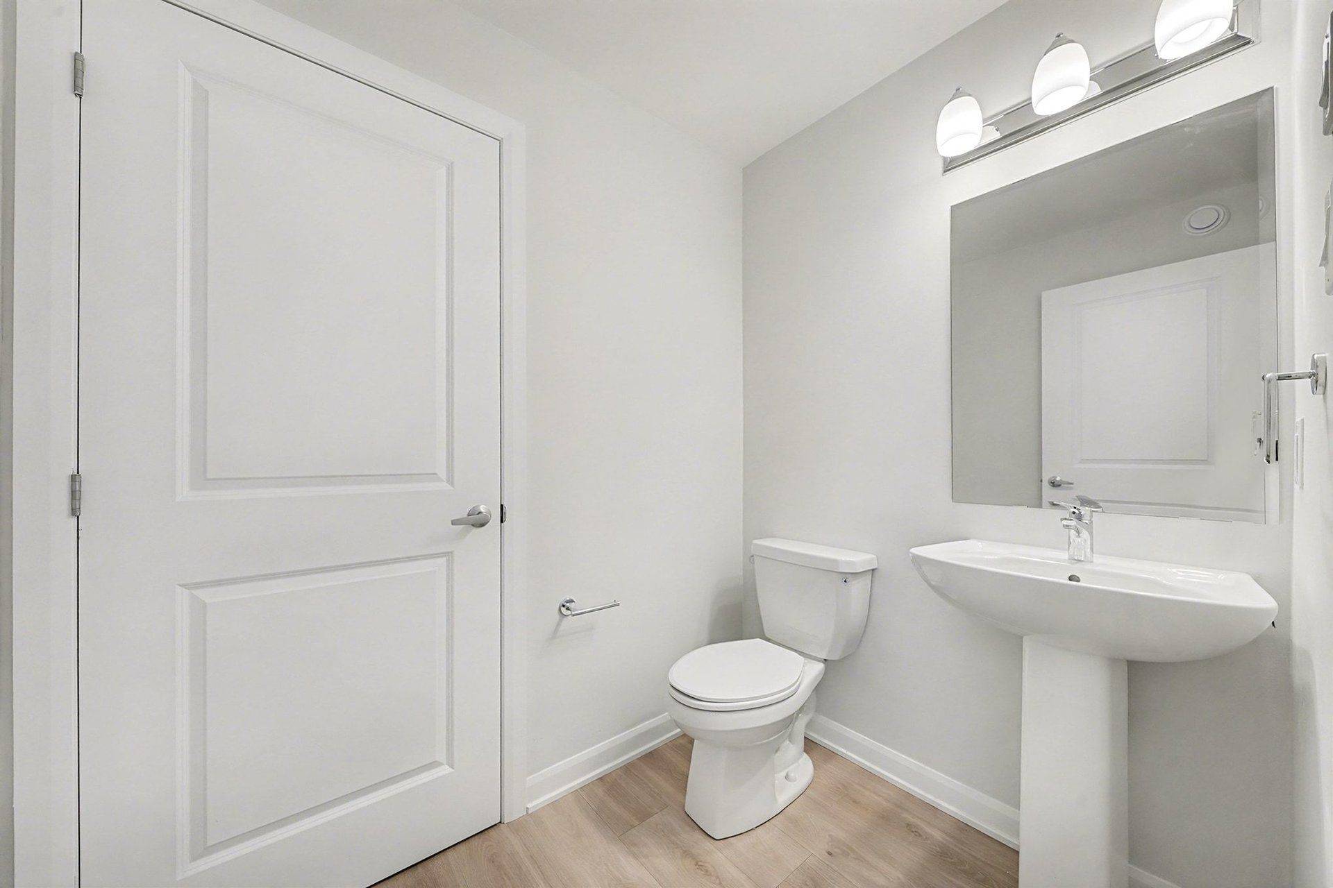 Barrhaven, ON K2J 5G3,401 Glenroy Gilbert DR #6