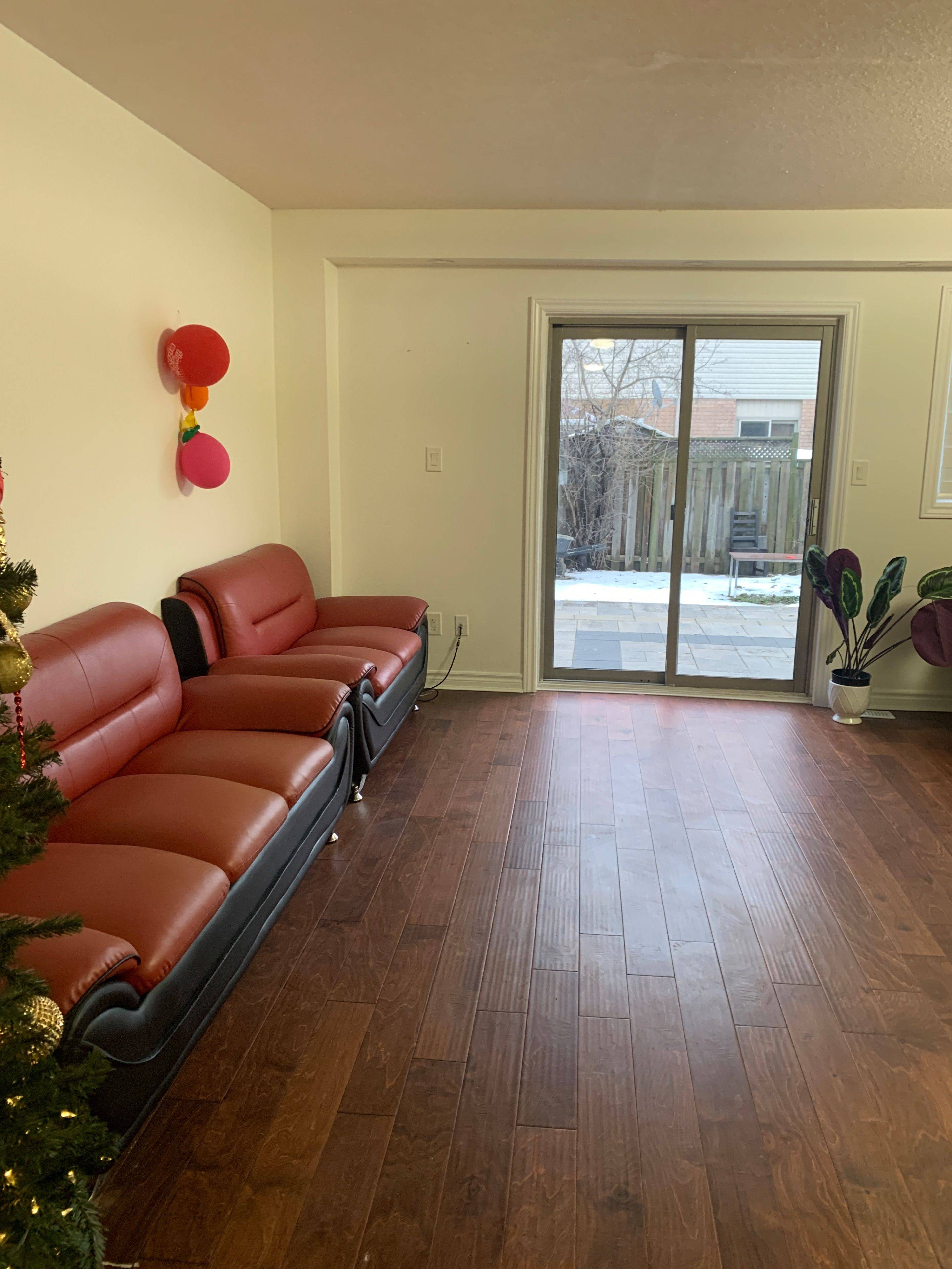 Hamilton, ON L8W 3W4,193 Sulmona DR