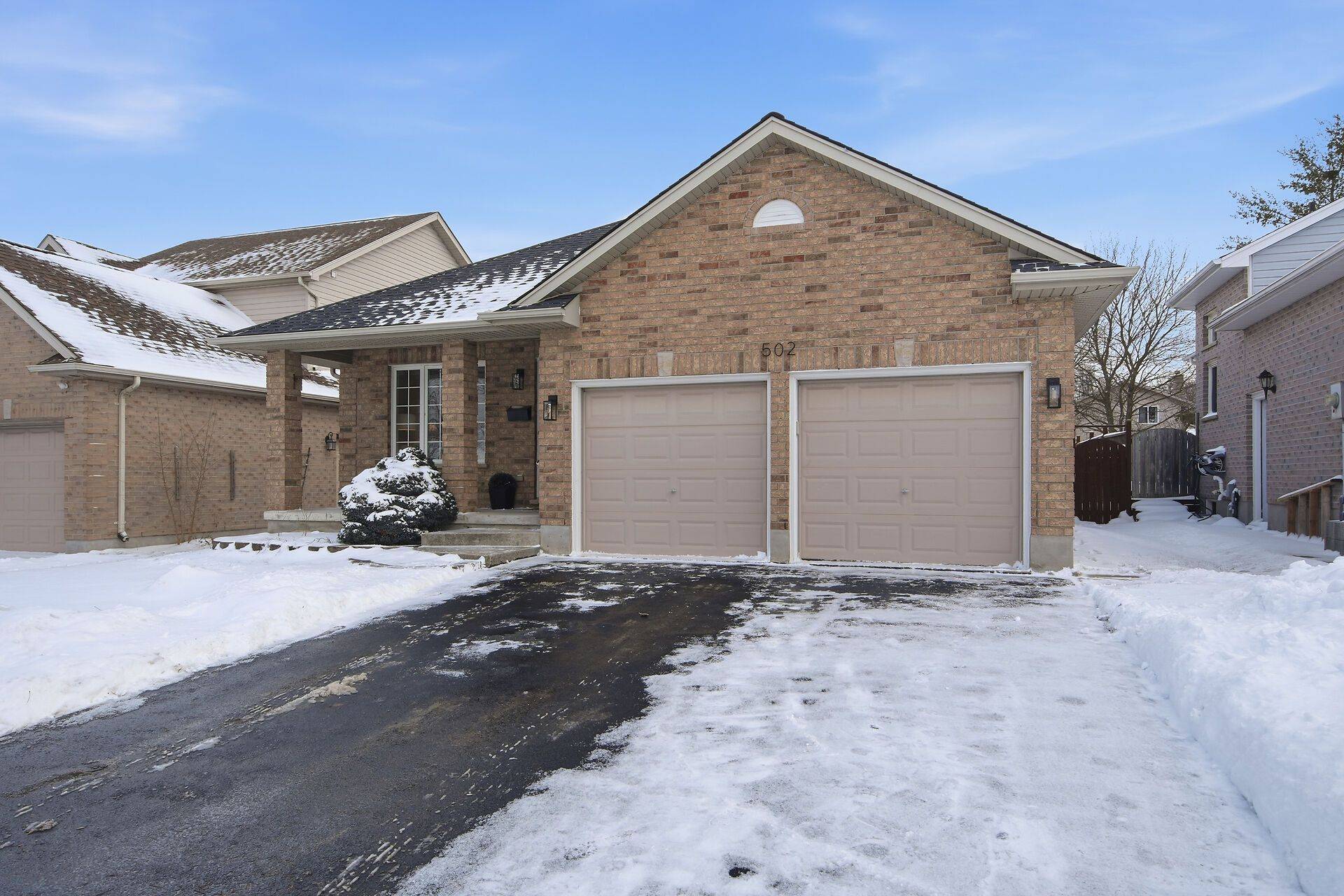 London East, ON N5Y 5T6,502 Forest Creek PL