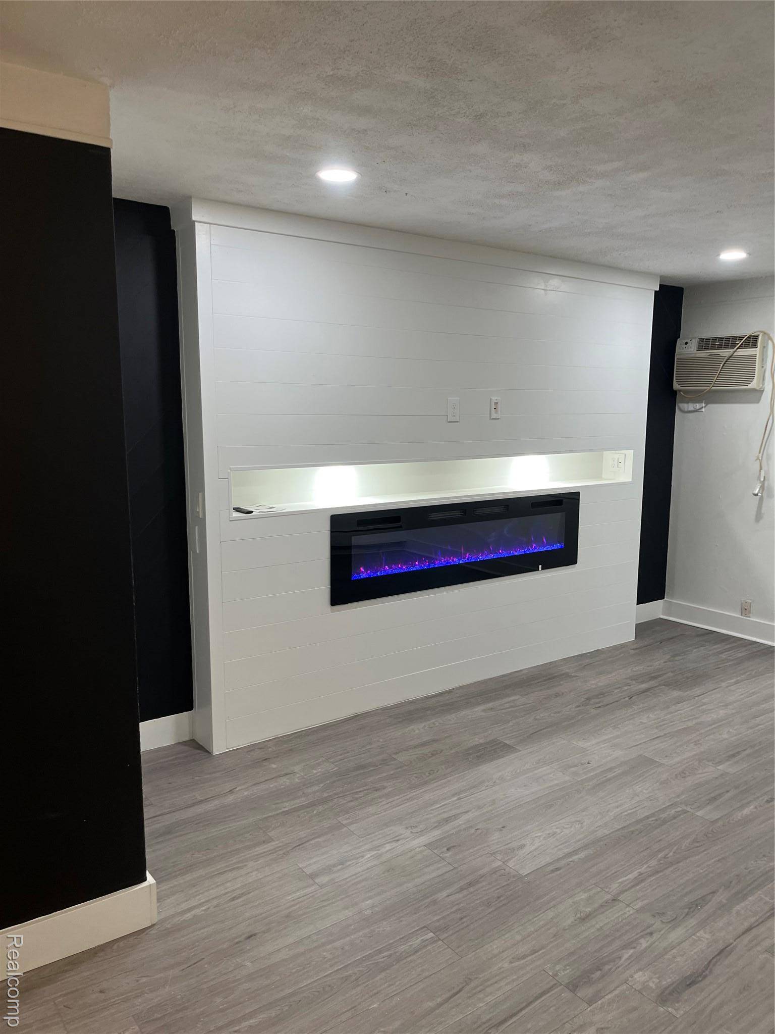 Detroit, MI 48228,15142 Tireman ST