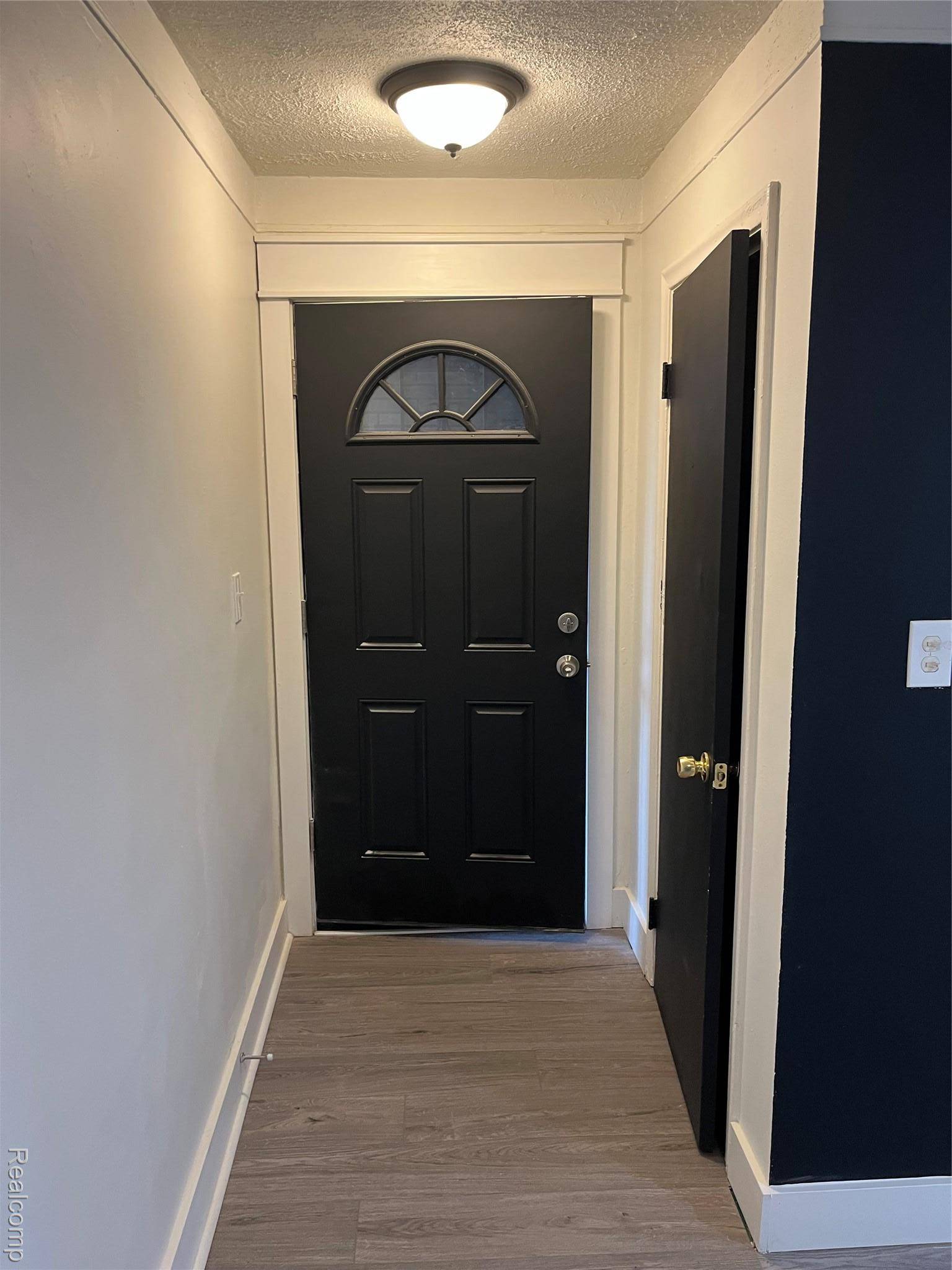 Detroit, MI 48228,15142 Tireman ST