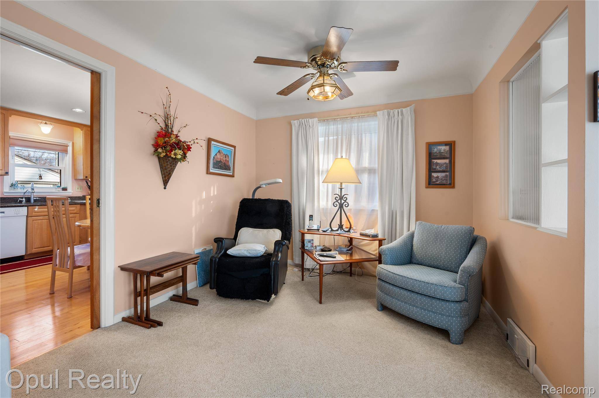 Livonia, MI 48150,30426 Grandon ST