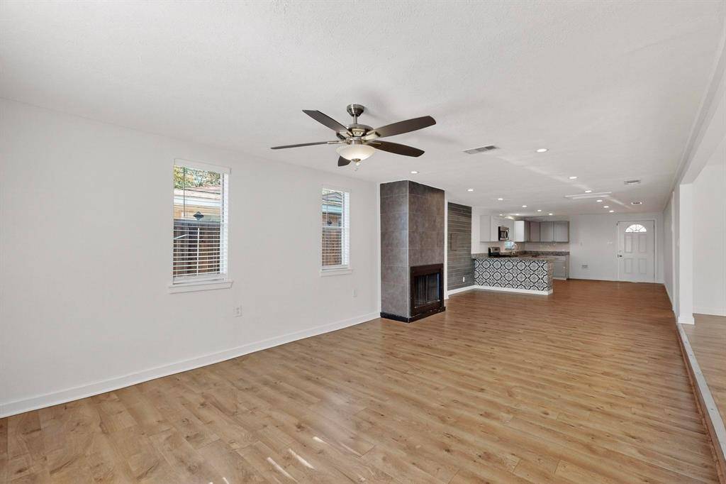 Dallas, TX 75228,2519 Maverick Avenue