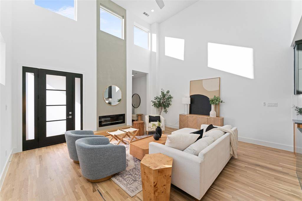 Dallas, TX 75224,2315 S Vernon Avenue