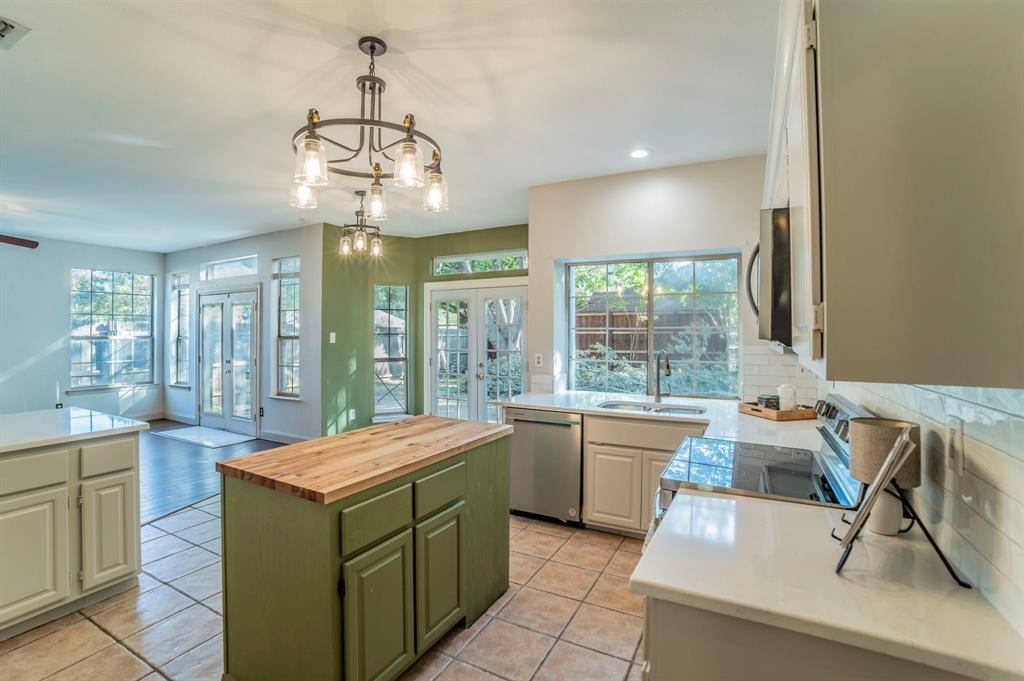 Benbrook, TX 76126,1240 Trinity Drive