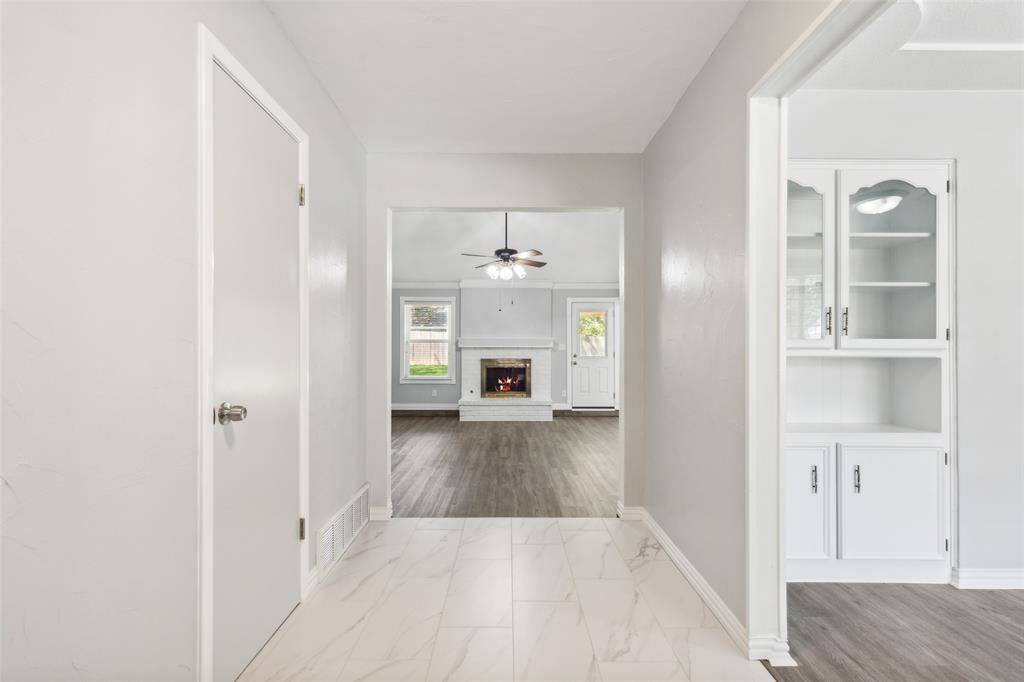 Arlington, TX 76017,5719 Overridge Court