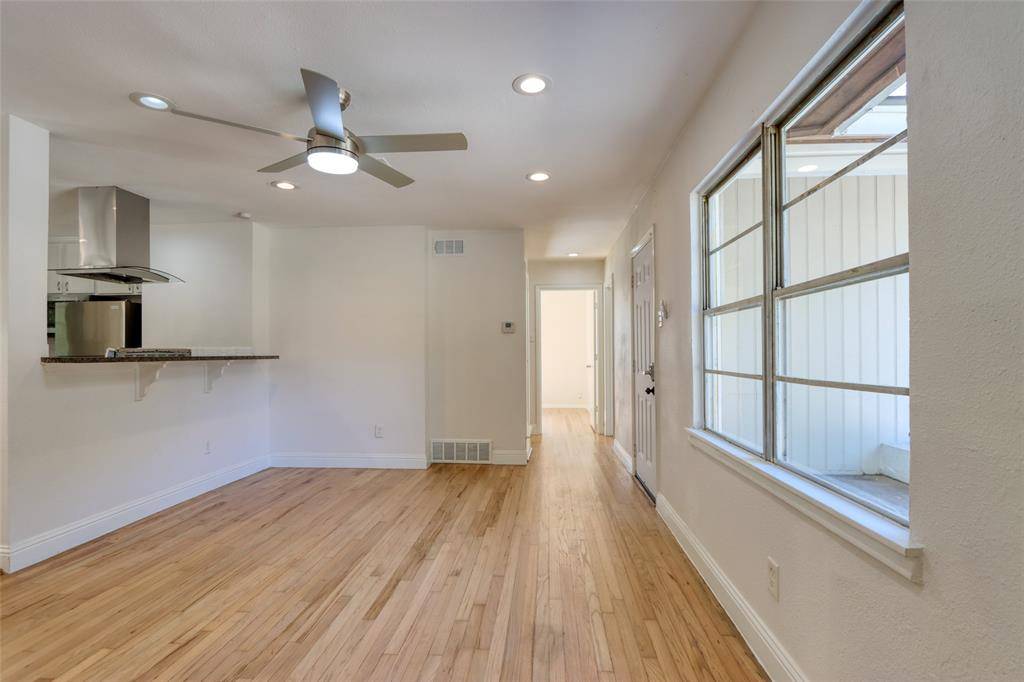 Dallas, TX 75216,4520 Utah Avenue