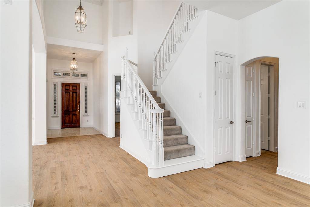 Irving, TX 75063,7315 Native Oak Lane